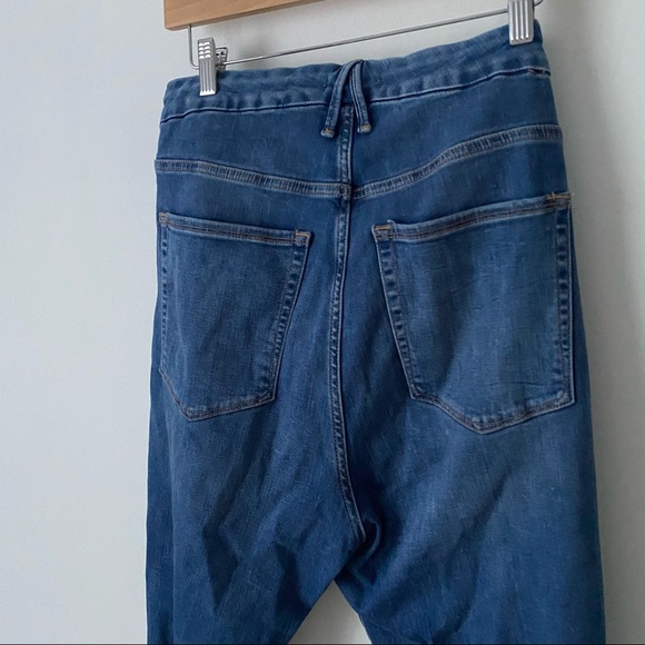 ⭐️ Good American | Light Wash High Rise Good Legs Raw Hem Skinny Jeans - Picture 9 of 10